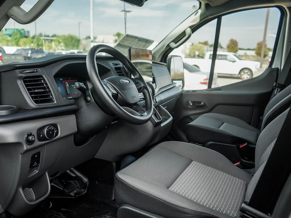 New 2026 Ford Transit 250 Low Roof RWD image 17
