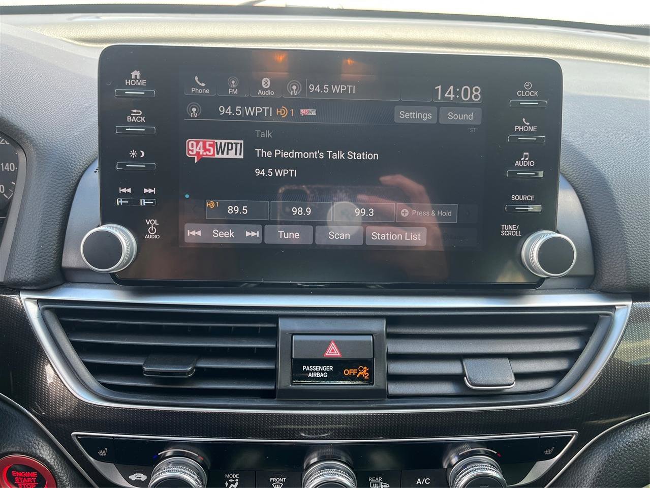 Used 2019 Honda Accord Sport image 14