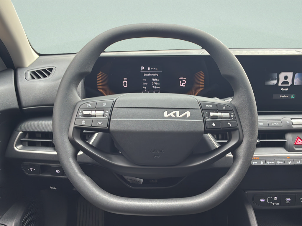 New 2026 Kia K4 FWD image 26