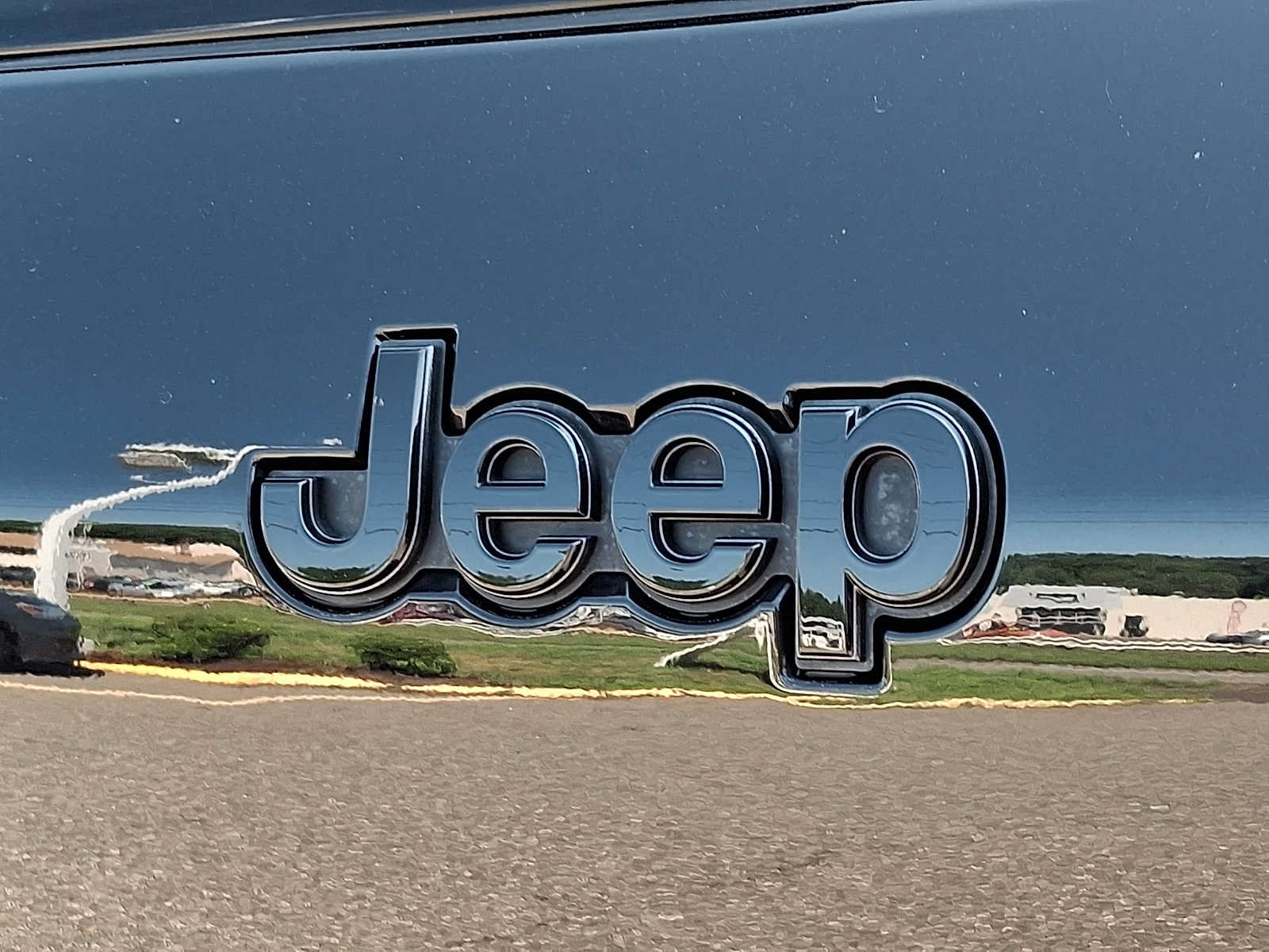 Certified 2023 Jeep Grand Cherokee L Laredo AWD/4WD image 33