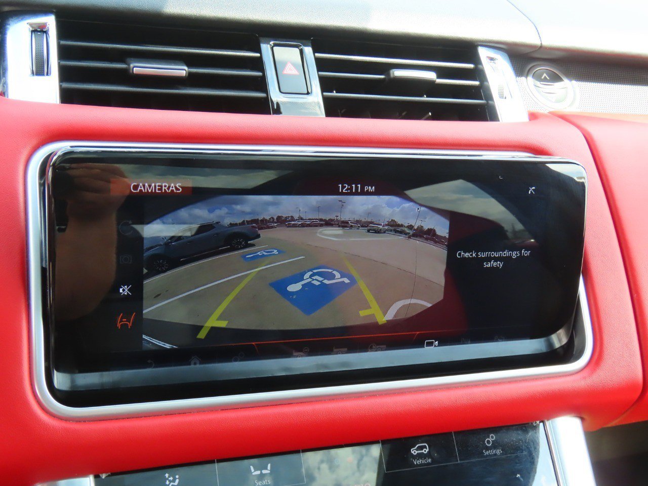 Used 2021 Land Rover Range Rover Sport SVR Carbon Edition image 6