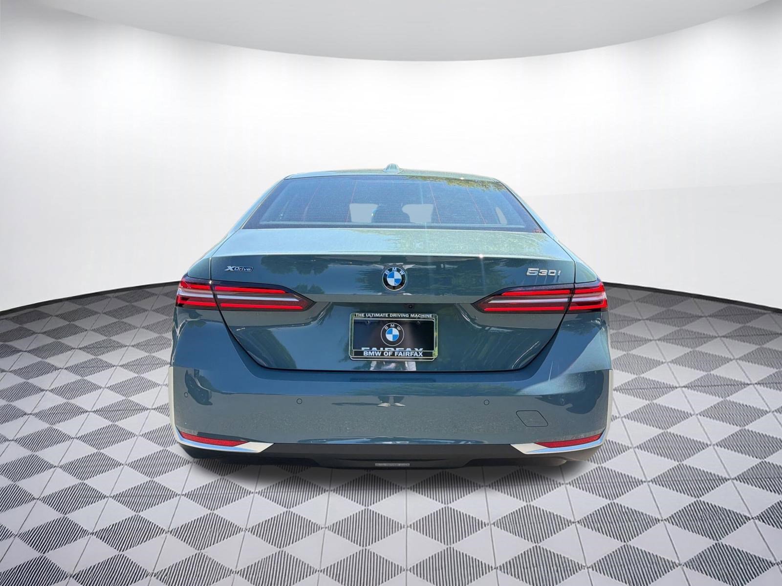 Certified 2025 BMW 530i xDrive w/ Premium Package AWD/4WD image 10