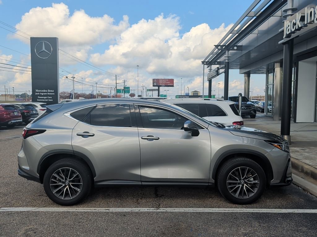 Used 2024 Lexus NX 250 FWD image 13