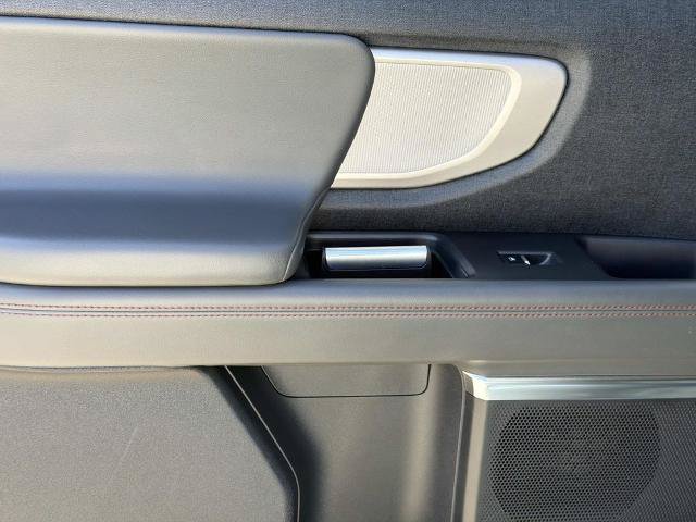 Certified 2025 Ford Expedition Max Active RWD image 19
