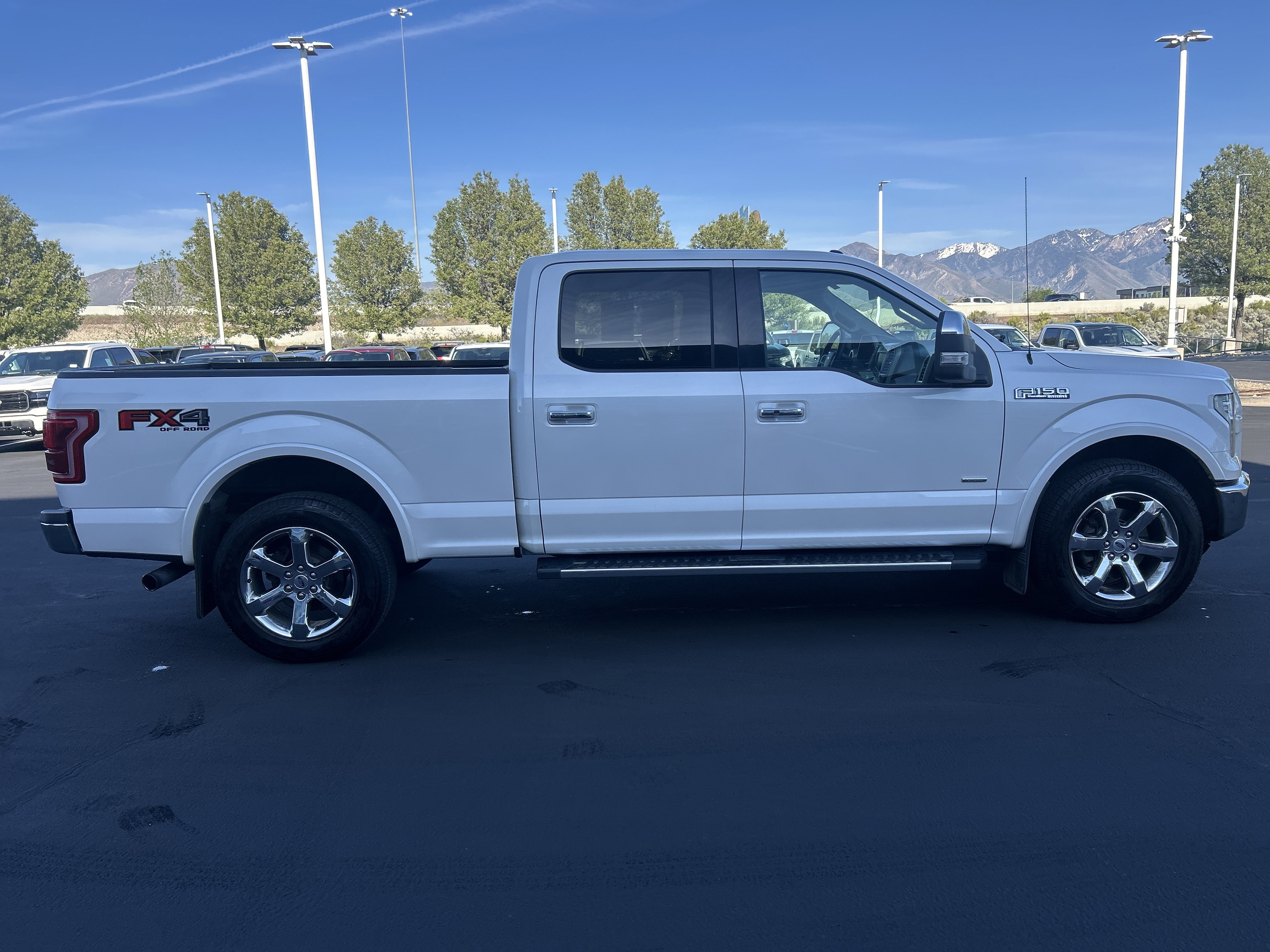 Used 2015 Ford F150 Lariat w/ Equipment Group 502A Luxury AWD/4WD image 7