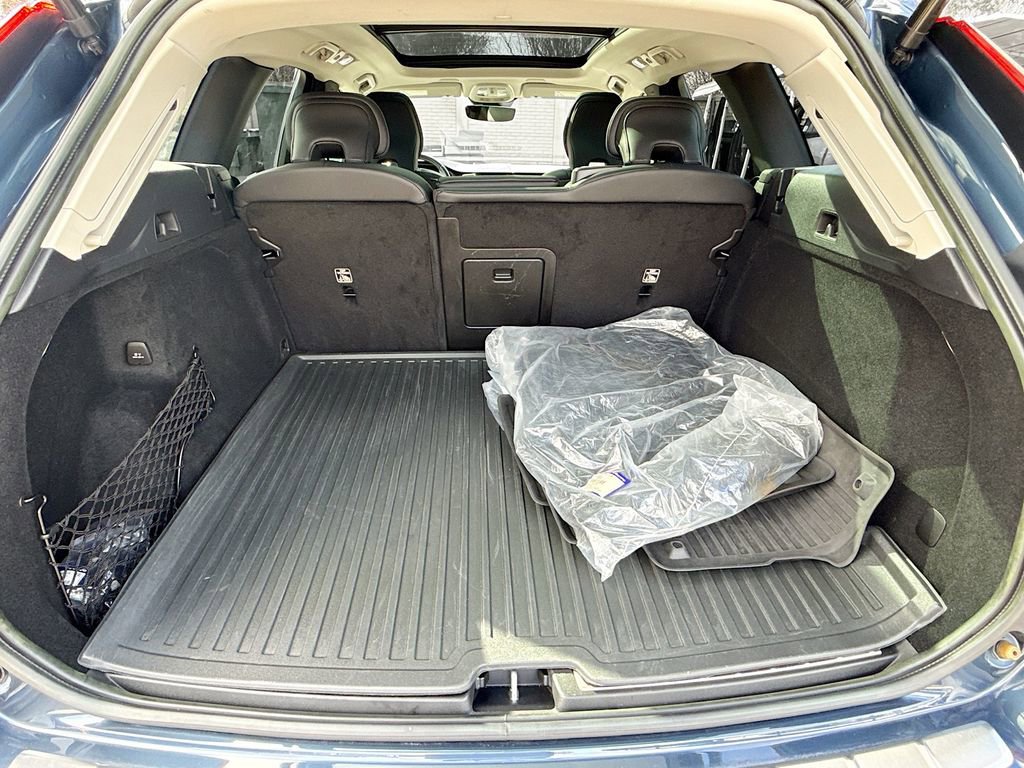 Used 2022 Volvo XC60 B6 Inscription w/ Advanced Package image 30