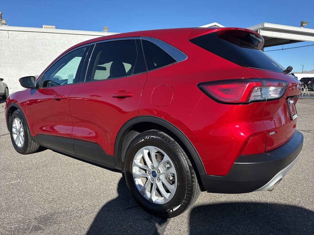 Used 2020 Ford Escape SE image 5