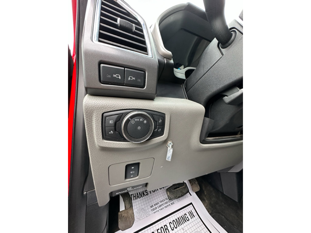Used 2017 Ford F250 XLT w/ XLT Premium Package AWD/4WD image 17