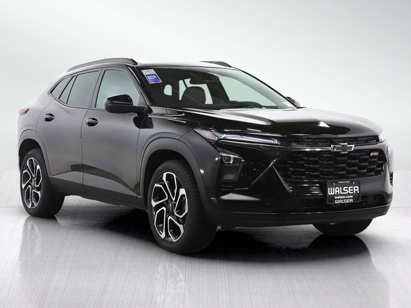 Used 2024 Chevrolet Trax RS FWD image 8