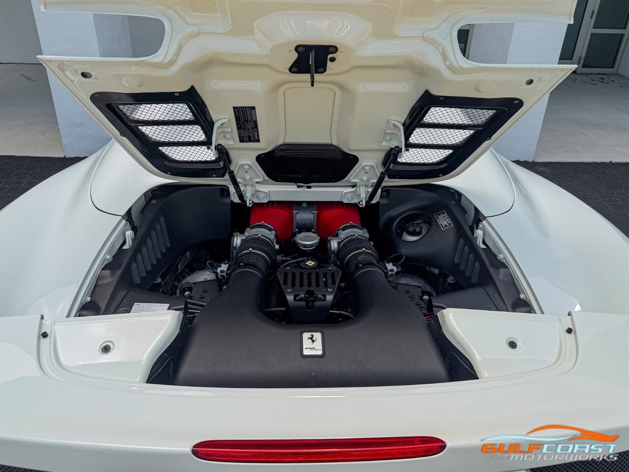 Used 2015 Ferrari 458 Spider RWD image 34