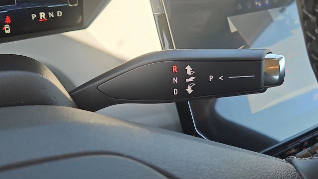 New 2027 Chevrolet Bolt LT w/ Comfort Package FWD image 16