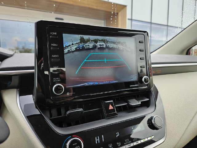 Used 2022 Toyota Corolla LE FWD image 28