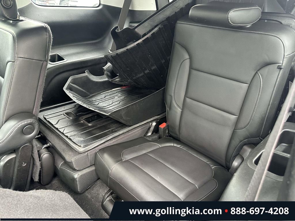 Used 2019 GMC Acadia SLT w/ LPO, Floor Liner Package FWD image 9