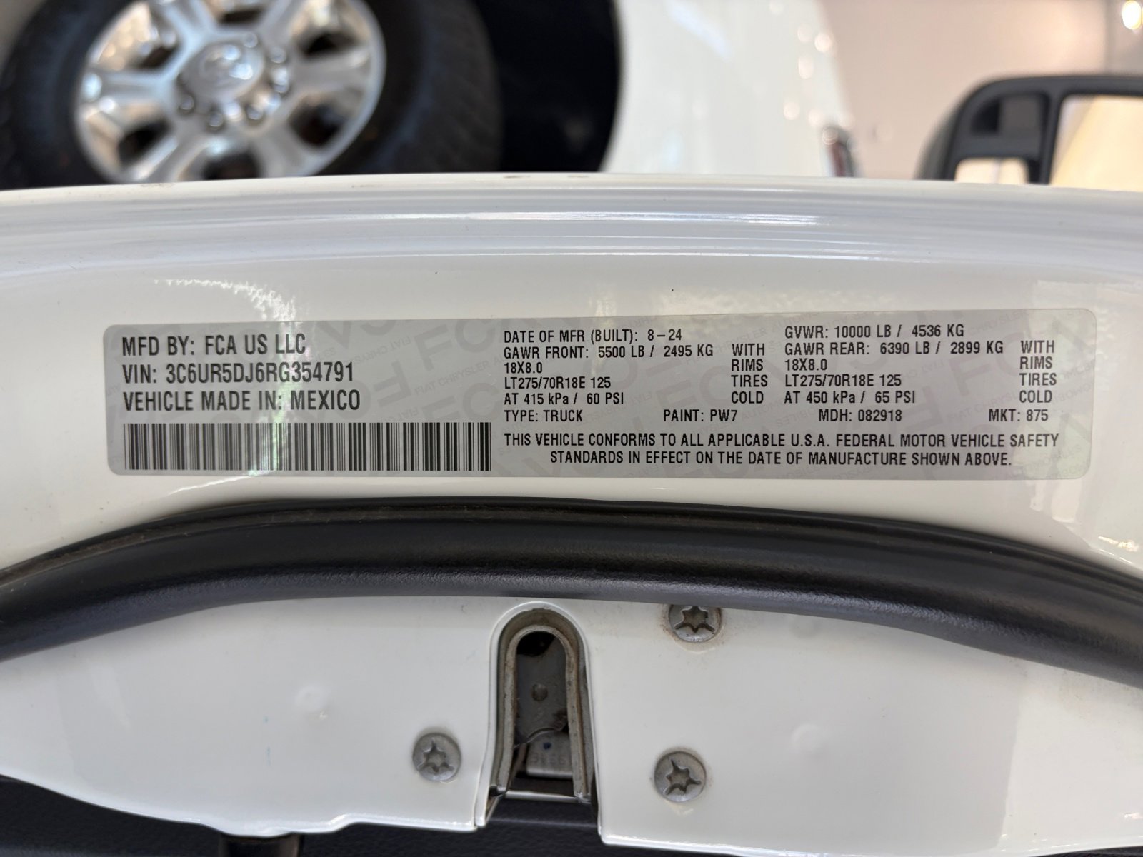 Used 2024 RAM 2500 Big Horn AWD/4WD image 30