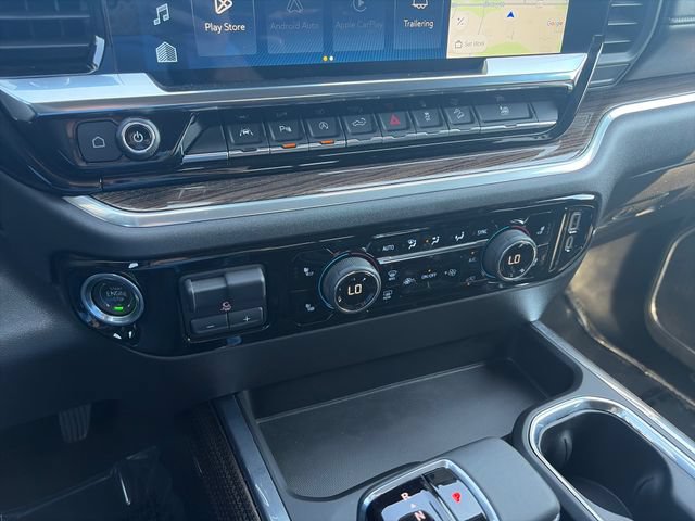 Used 2025 Chevrolet Silverado 1500 LT Trail Boss w/ LT Trail Boss Premium Package AWD/4WD image 18