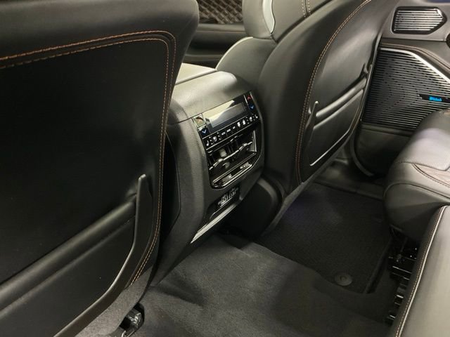Used 2024 Jeep Grand Cherokee L Summit image 16