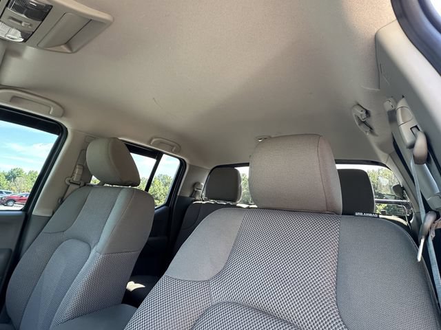 Used 2020 Nissan Frontier SV w/ Midnight Edition Floor Mats AWD/4WD image 33