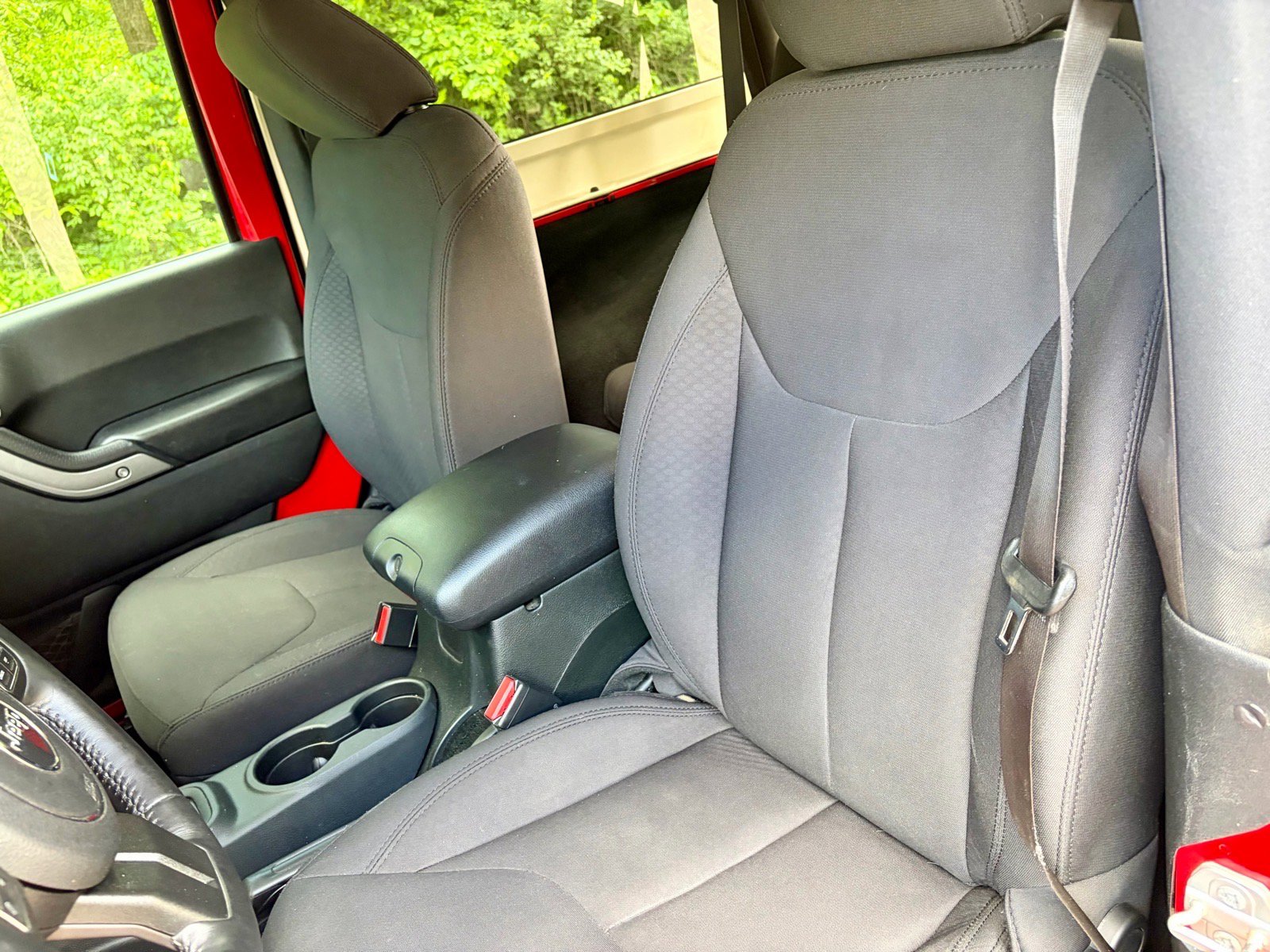 Used 2018 Jeep Wrangler Sport AWD/4WD image 4