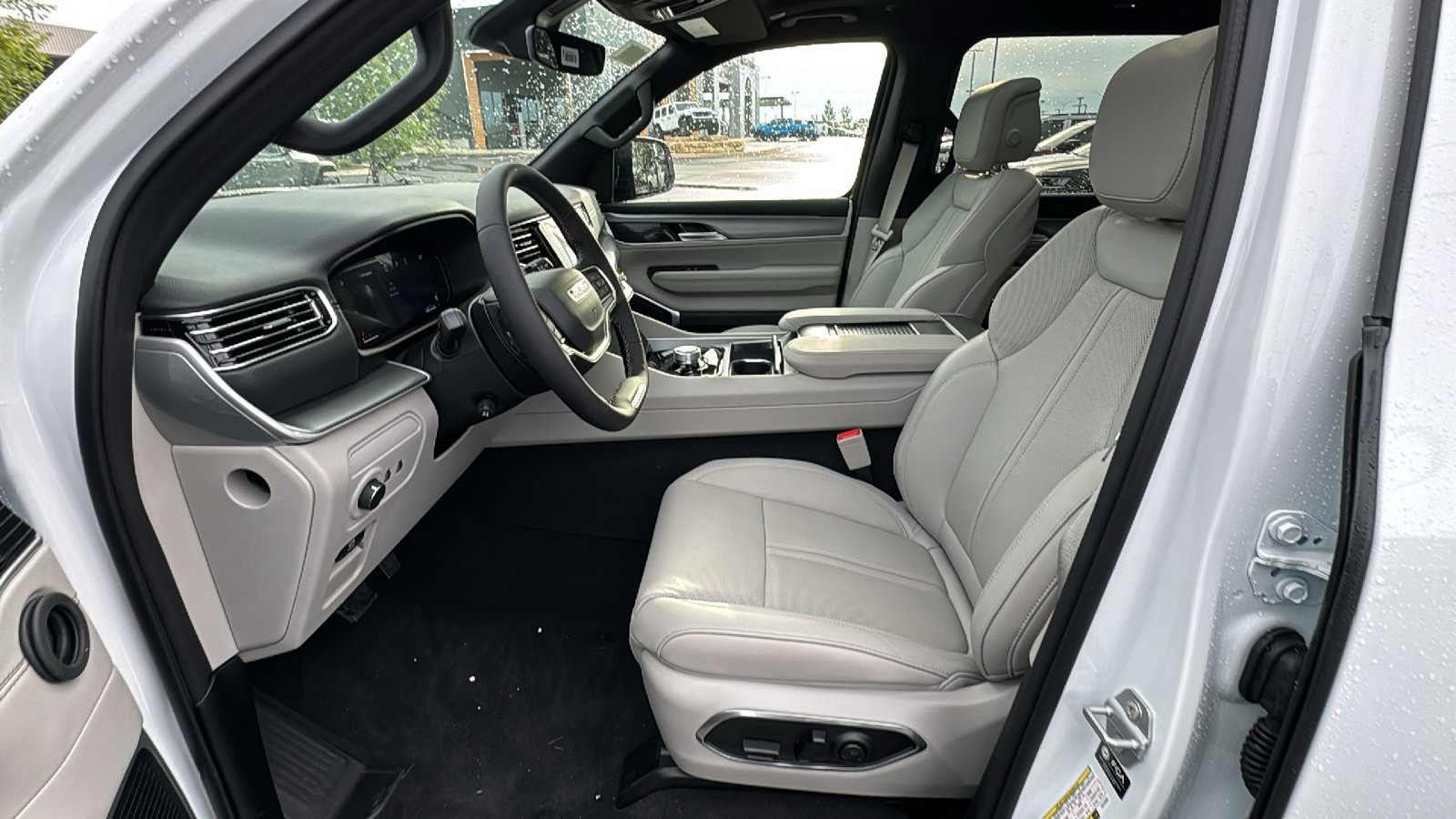 New 2026 Jeep Grand Wagoneer L 2WD w/ Premium Group I image 13