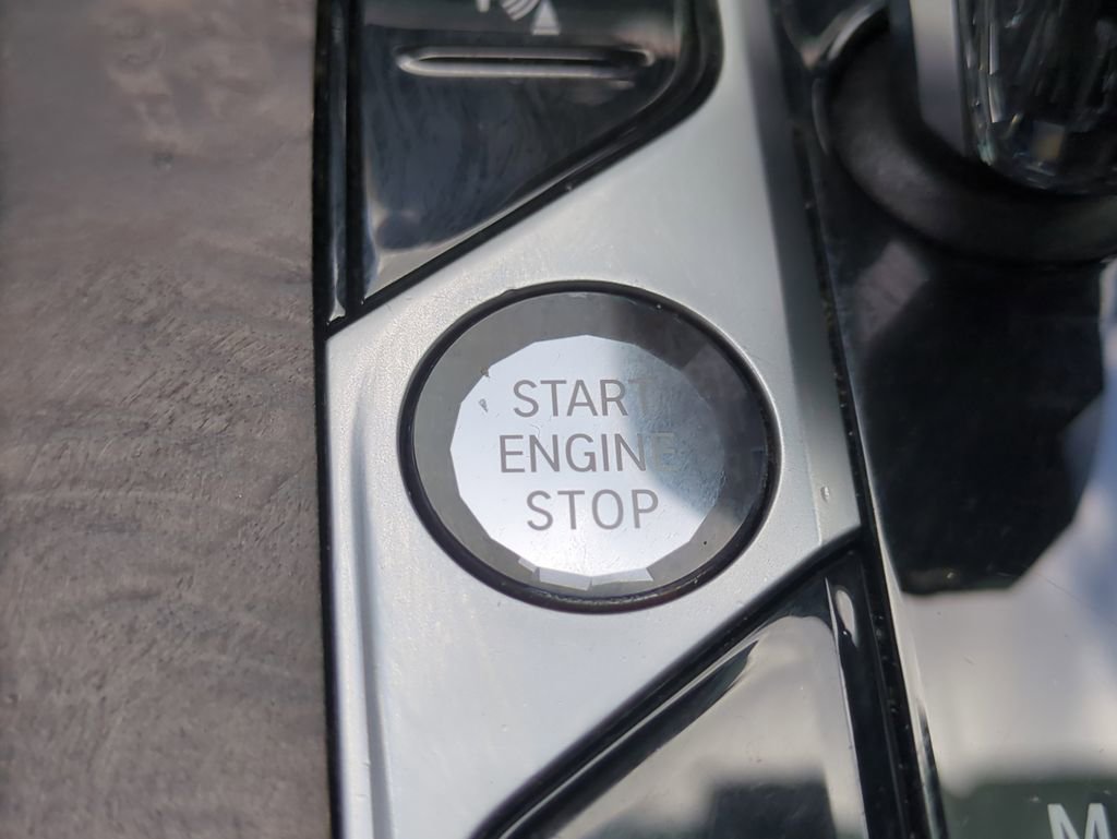 Used 2022 BMW X5 sDrive40i RWD image 32