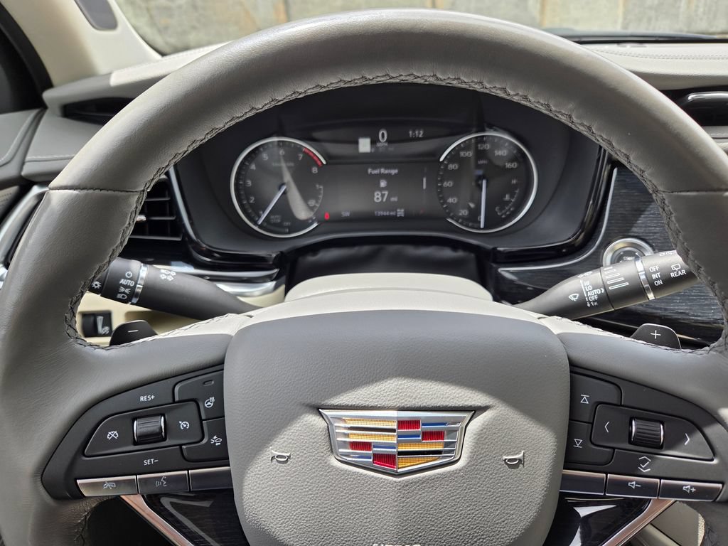 Used 2024 Cadillac XT6 Premium Luxury AWD/4WD image 20