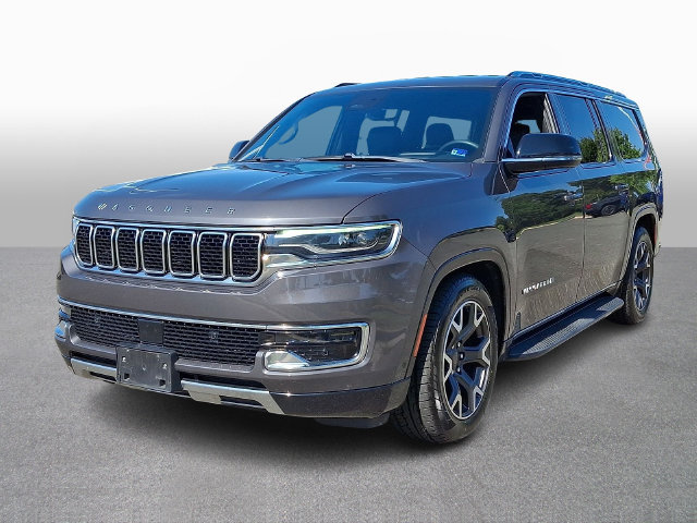 Used 2024 Jeep Wagoneer L Series III w/ Flexible Seating Group AWD/4WD image 1