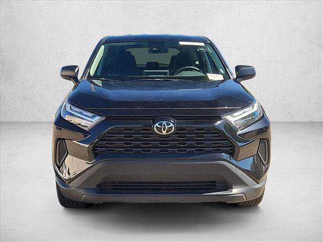 Used 2025 Toyota RAV4 LE AWD/4WD image 2