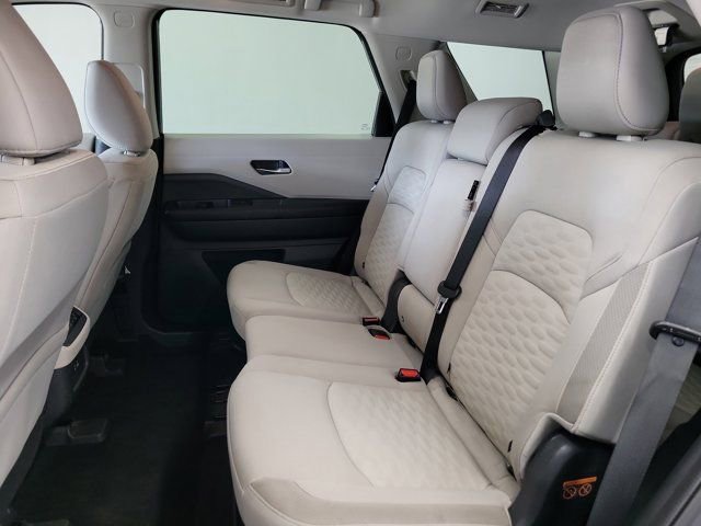 Certified 2022 Nissan Pathfinder SV w/ Cargo Package FWD image 11