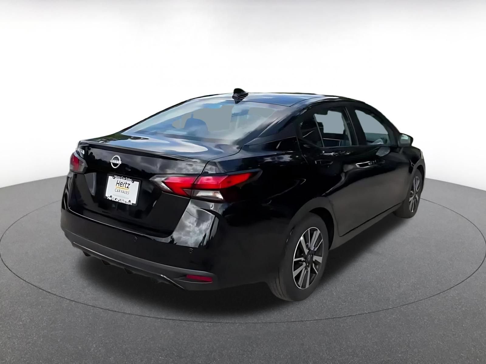 Used 2025 Nissan Versa SV FWD image 15