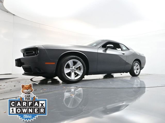 Used 2023 Dodge Challenger SXT image 31