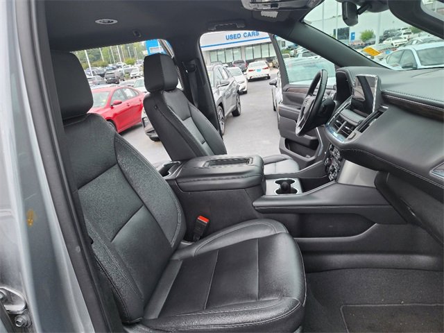 Used 2023 Chevrolet Suburban LT image 15