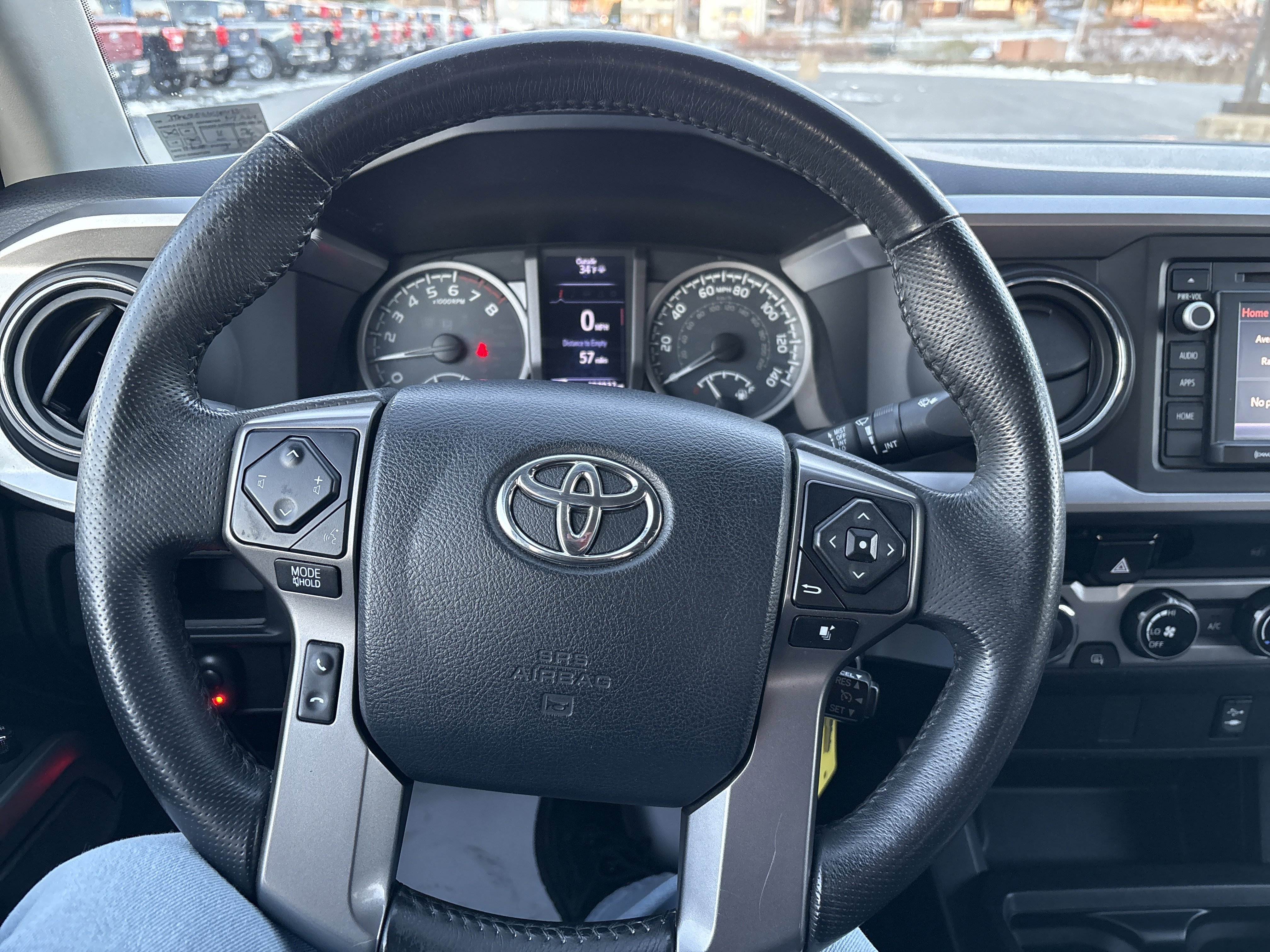 Used 2017 Toyota Tacoma SR5 image 18