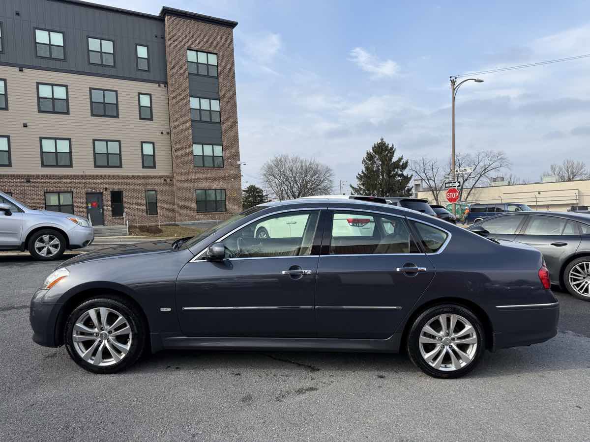 Used 2008 INFINITI M35 x w/ Technology Pkg image 4