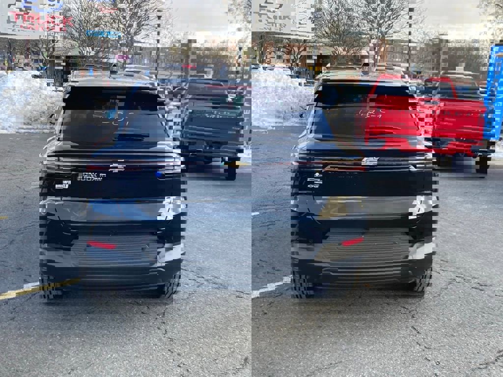 New 2026 Chevrolet Equinox EV LT image 6