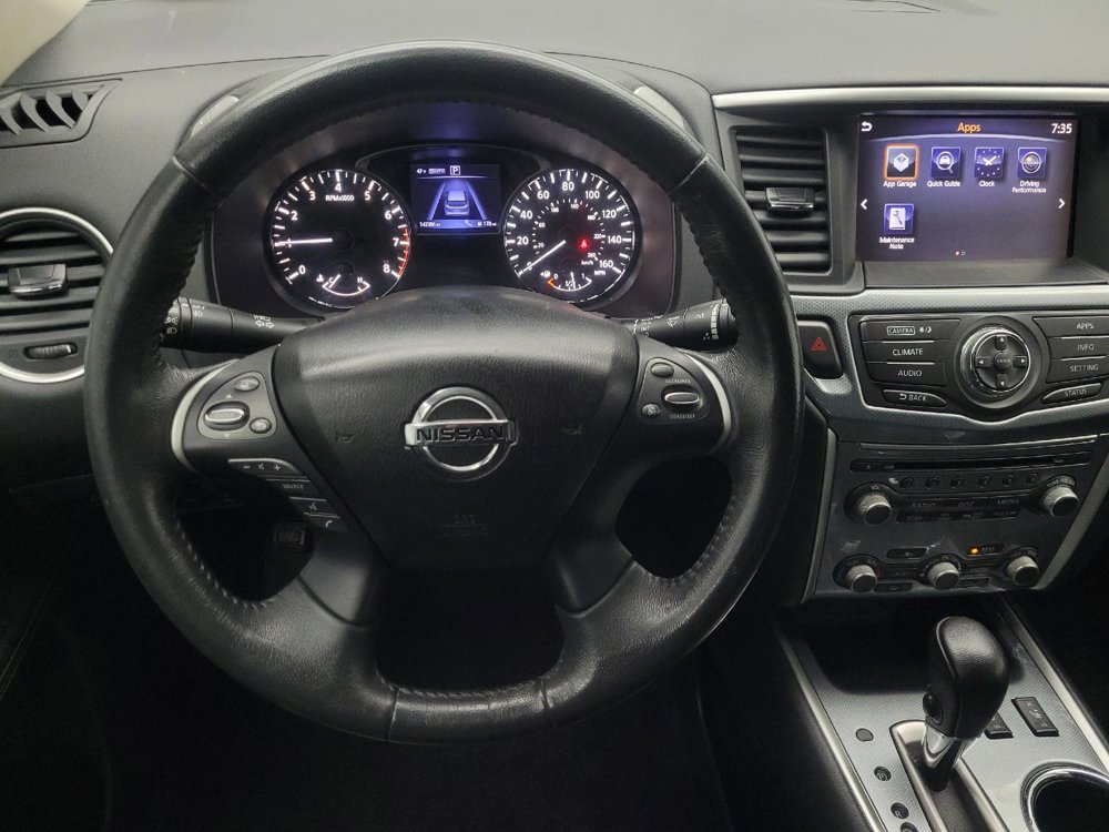 Used 2017 Nissan Pathfinder SL image 22