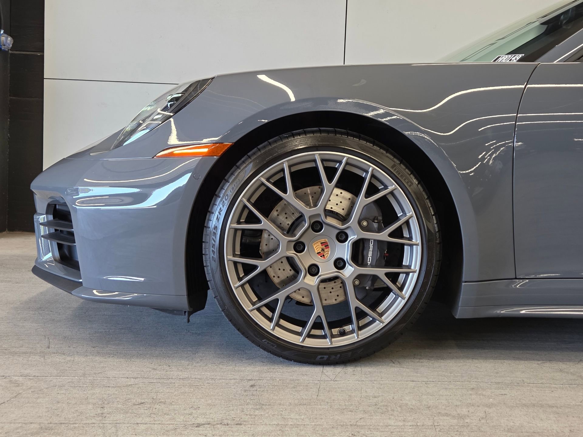 Used 2025 Porsche 911 Carrera RWD image 9