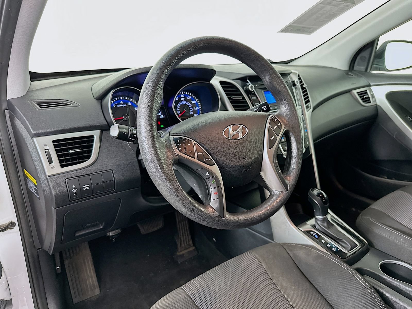 Used 2014 Hyundai Elantra GT FWD image 10