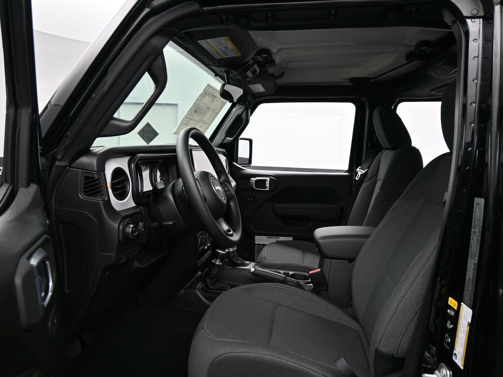 New 2026 Jeep Gladiator Sport AWD/4WD image 11