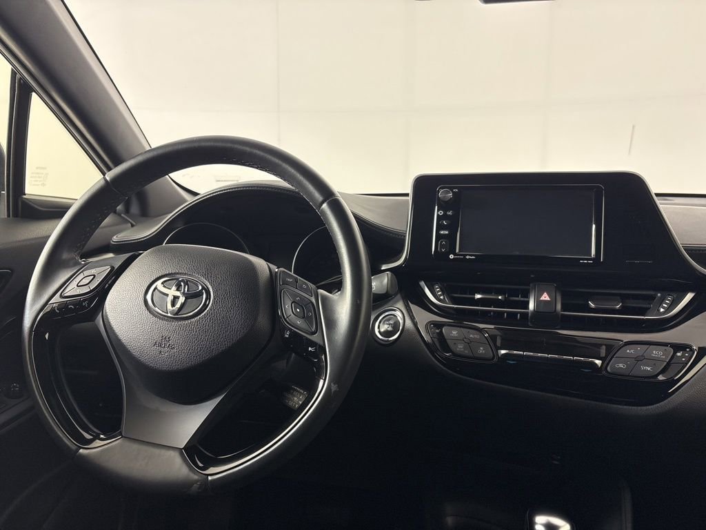 Used 2018 Toyota C-HR XLE image 22