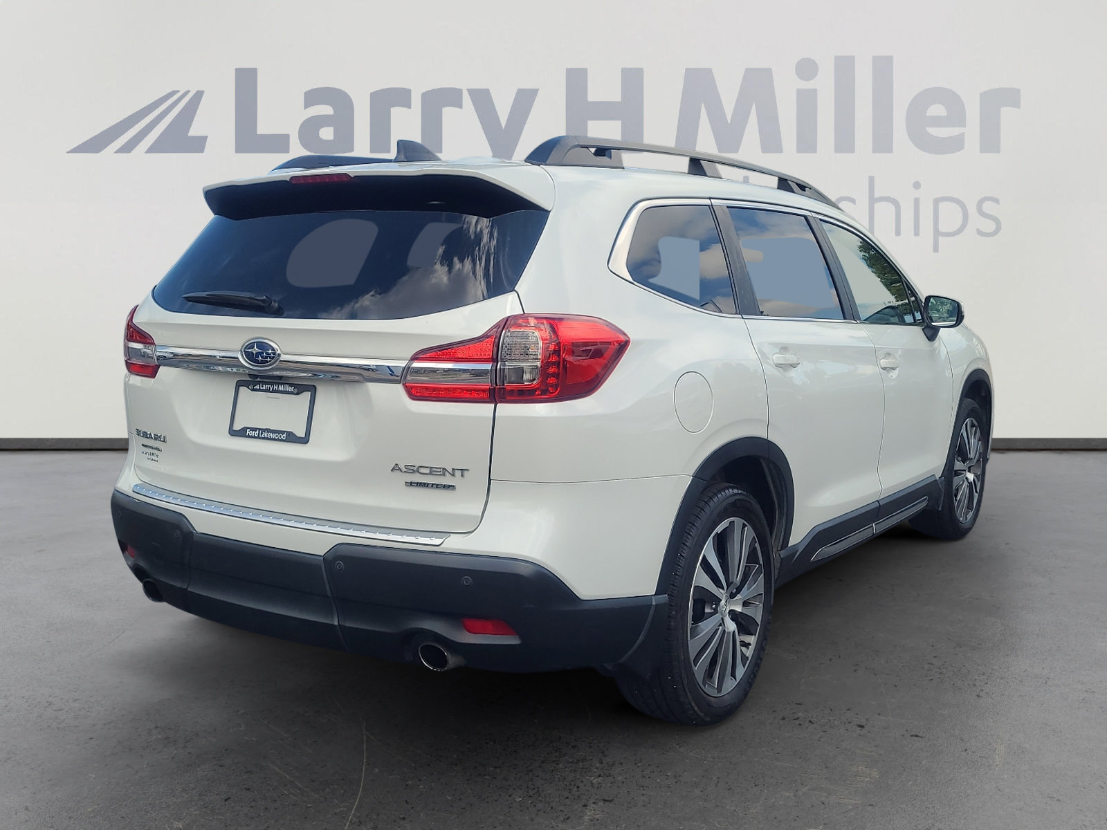 Used 2022 Subaru Ascent Limited w/ Popular Package #2A AWD/4WD image 5