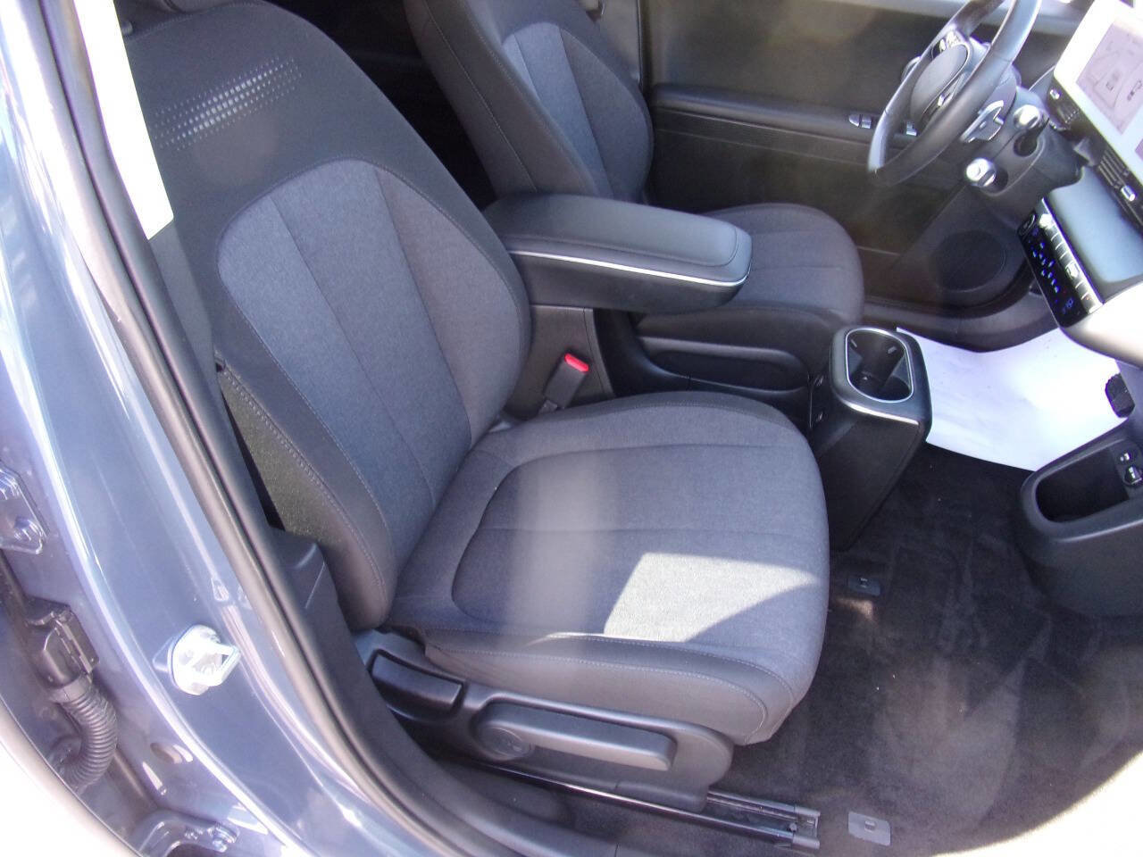 Used 2023 Hyundai Ioniq 5 SE w/ Cargo Package image 14