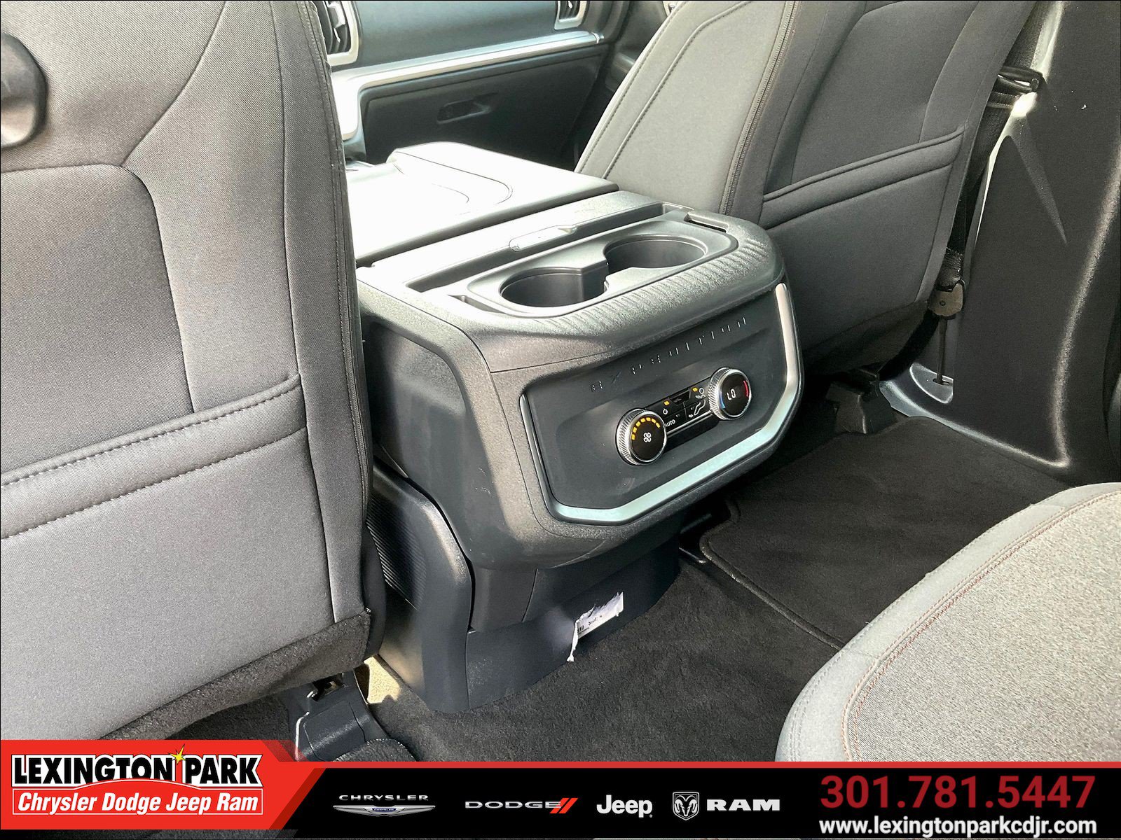 Used 2025 Ford Expedition Max Active AWD/4WD image 10