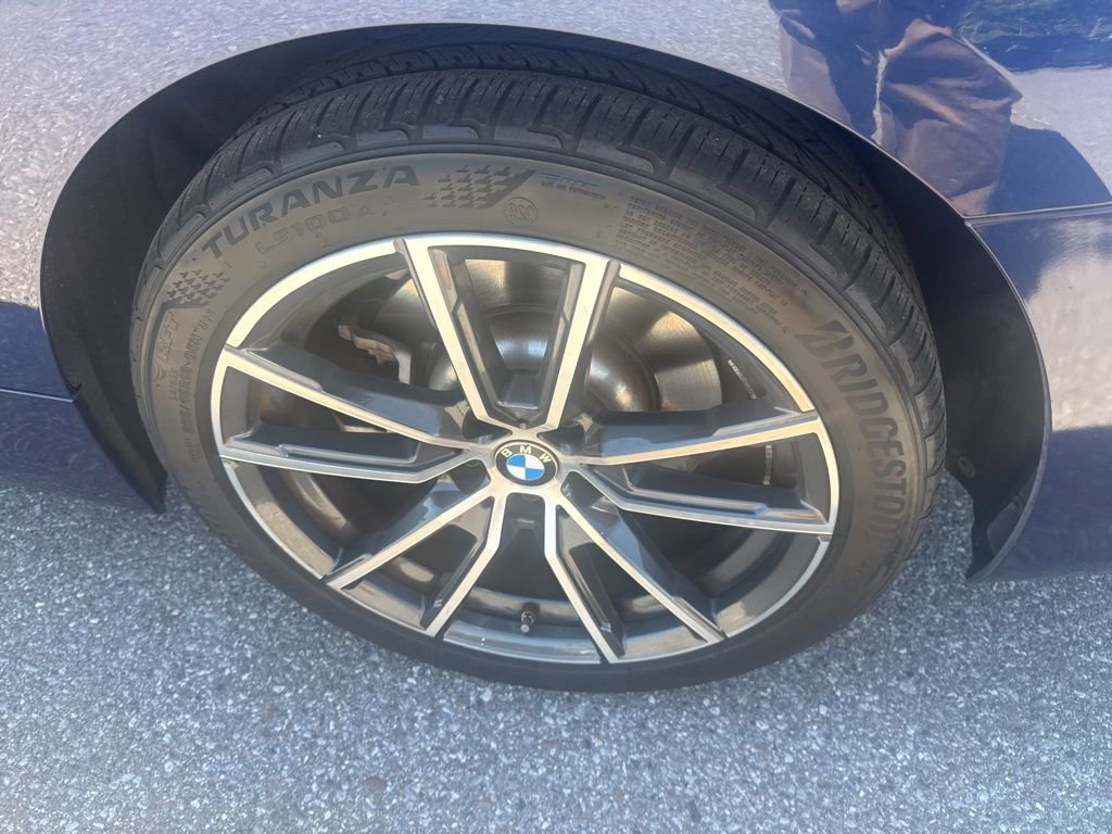 Used 2020 BMW 330i Sedan w/ Premium Package image 10