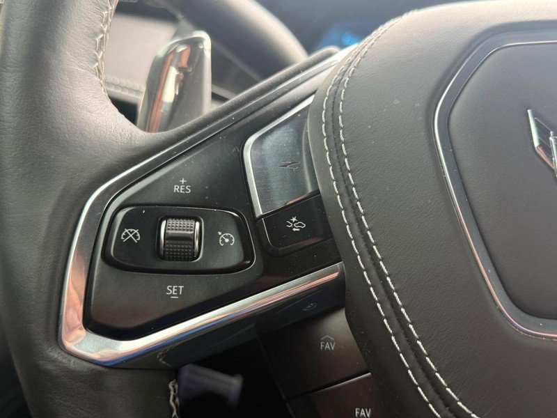 Used 2024 Chevrolet Corvette Stingray Premium Cpe w/ Z51 Performance Package image 17