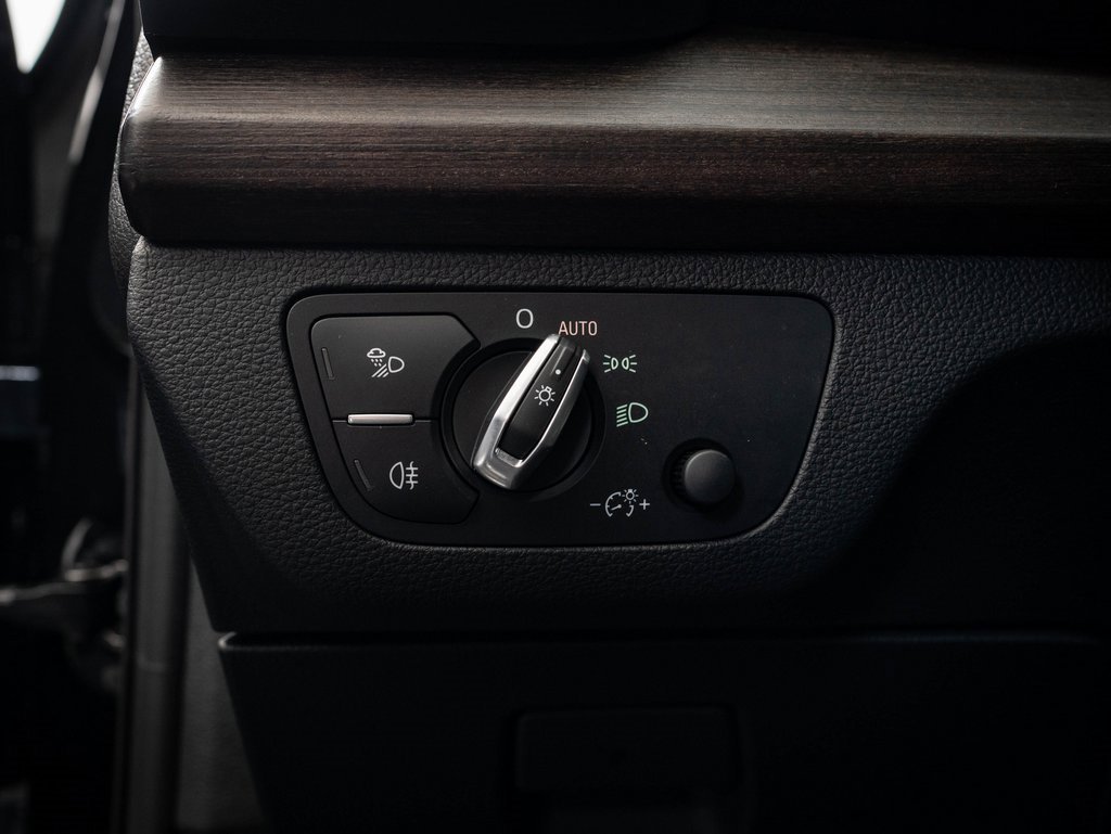 Used 2023 Audi Q5 2.0T Premium w/ Convenience Package image 42