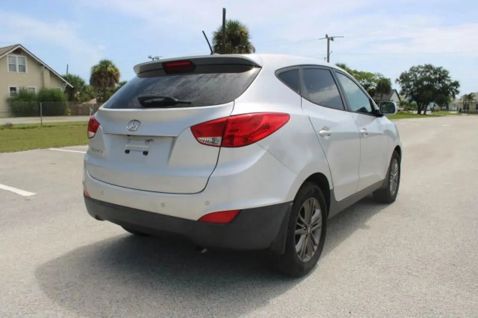 Used 2015 Hyundai Tucson GLS w/ Option Group 02 FWD image 24