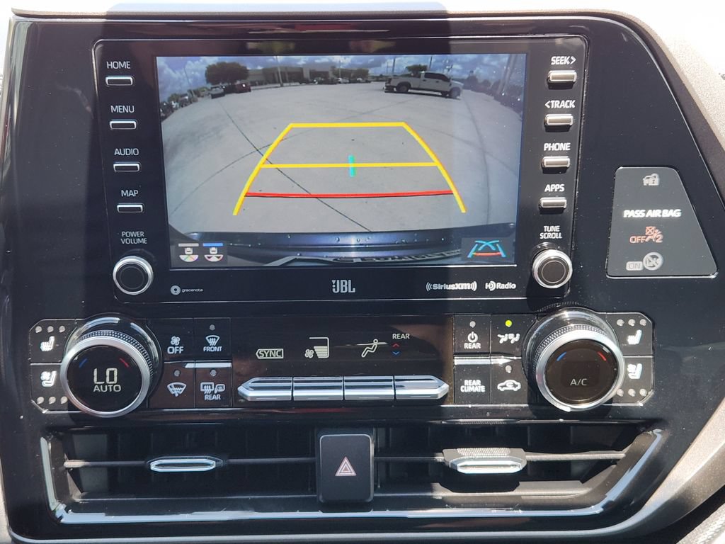 Certified 2020 Toyota Highlander Limited FWD image 19