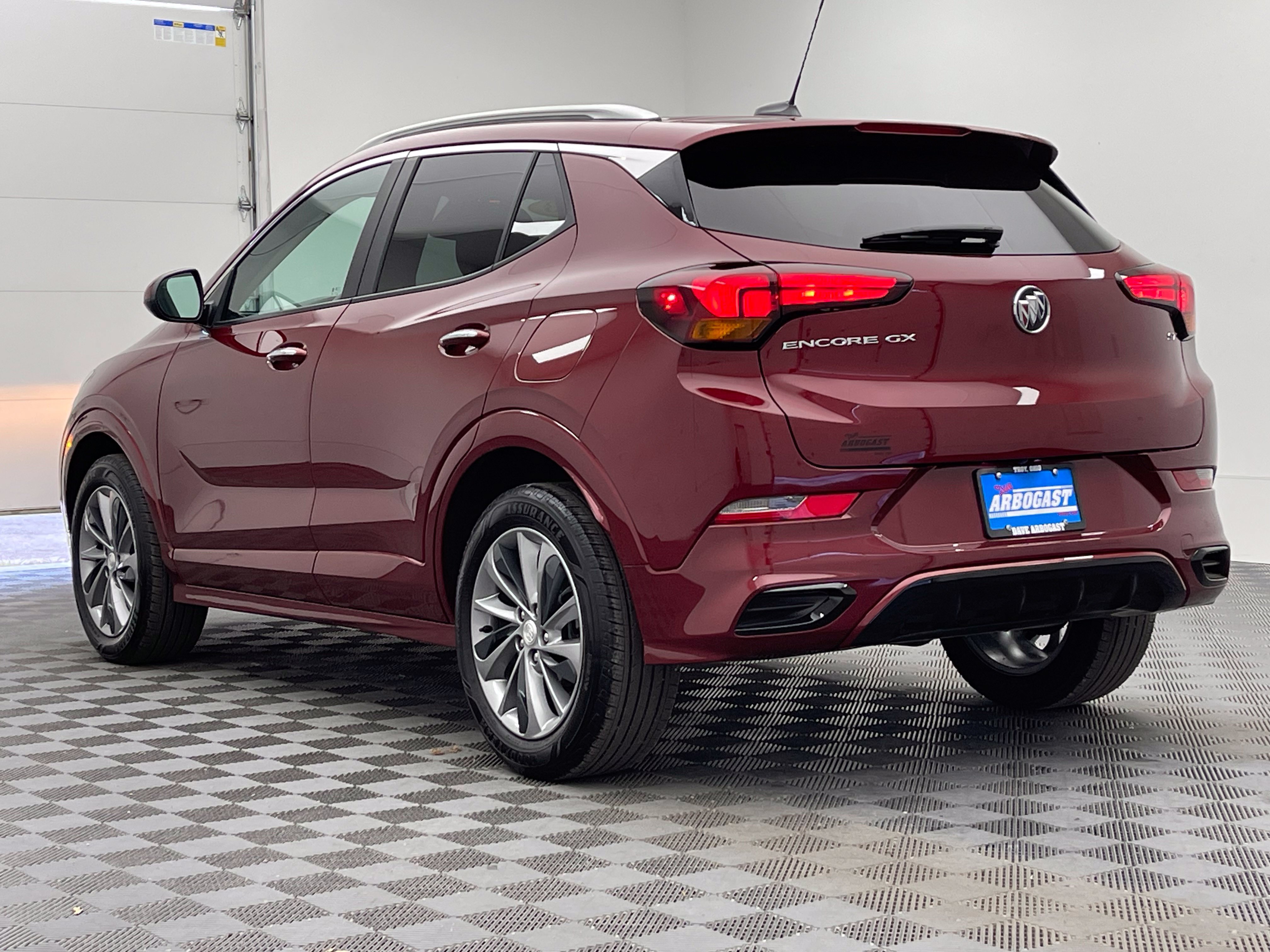 Used 2023 Buick Encore GX Select w/ Sport Touring Package FWD image 11