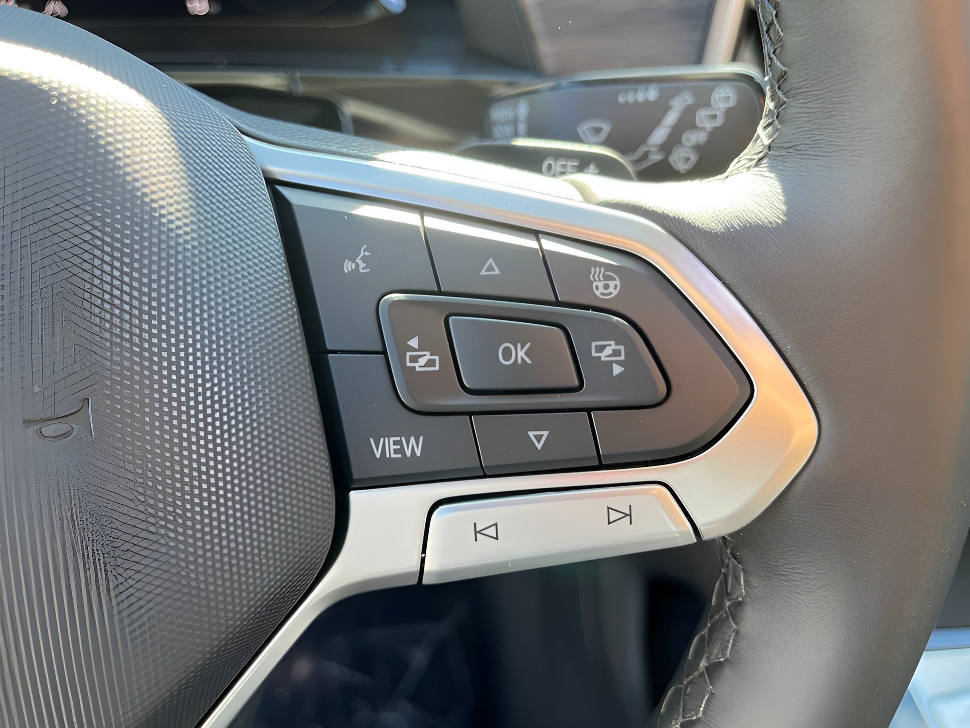 New 2026 Volkswagen Atlas SEL Premium R-Line image 15