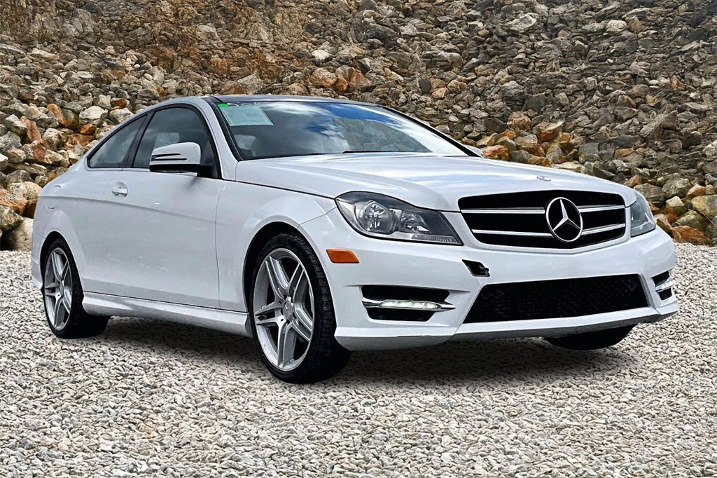 Used 2015 Mercedes-Benz C 250 Coupe image 9